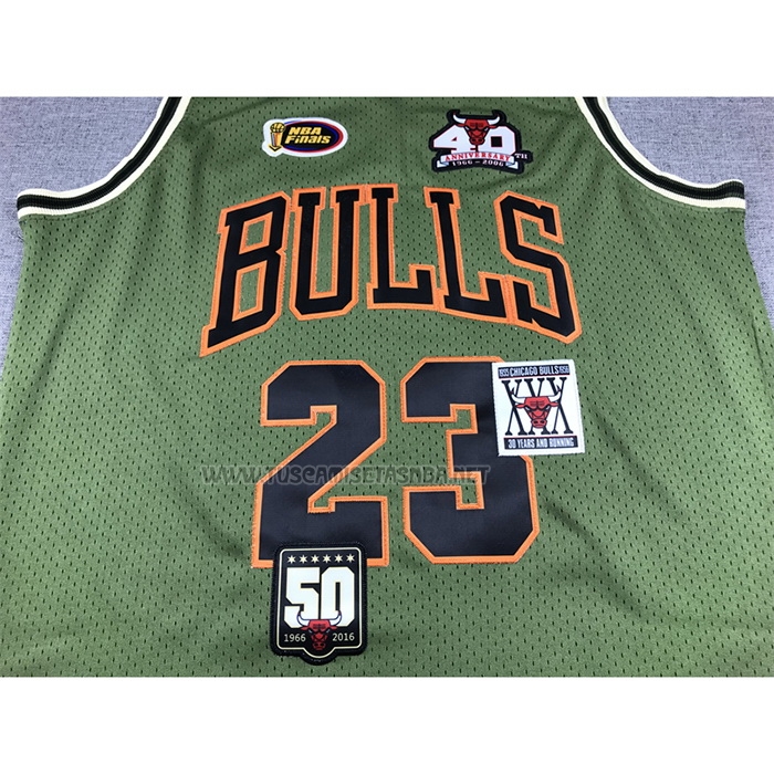 Camiseta Michael Jordan NO 23 Chicago Bulls Mitchell & Ness 1997-98 Verde2